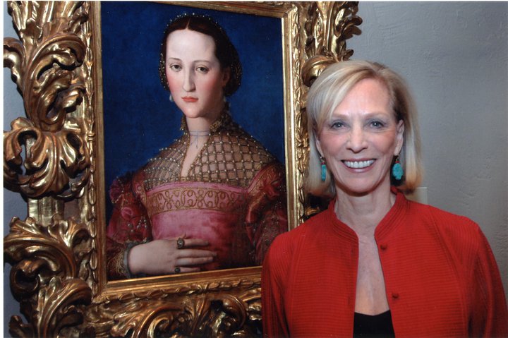 Janet_Cox-Rearick_Waldman_with_portrait_of_Eleonora_di_Toledo_by_Agnolo_Bronzino